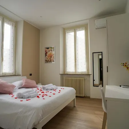 Entire Lakes & Borromean Islands *