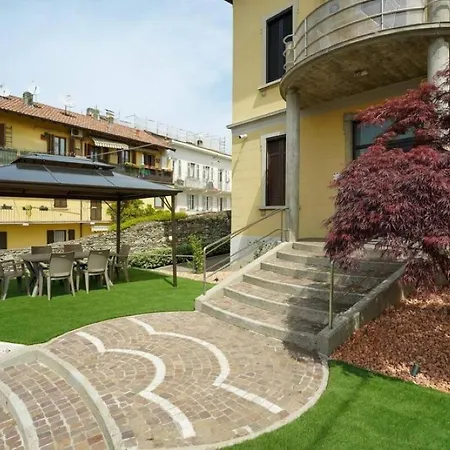 Entire Lakes & Borromean Islands Sesto Calende